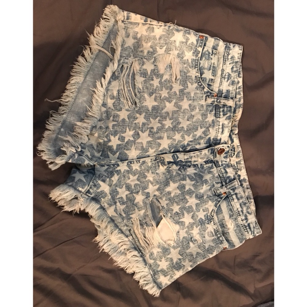 High waisted ⭐️ Jean shorts!🔥